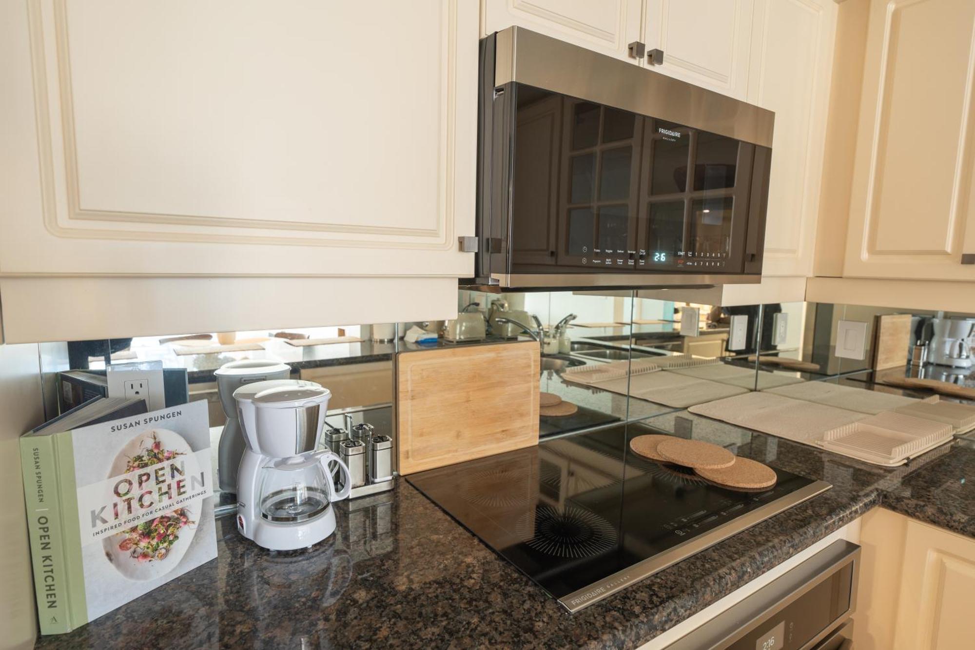 Boutique Suite Of Downtown โตรอนโต ภายนอก รูปภาพ